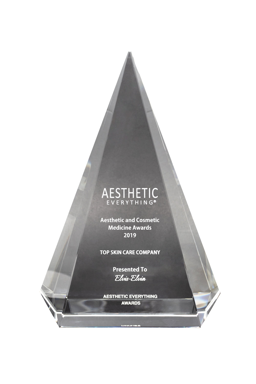 Aesthetic Everything 2019 Top Skin Care Company award presented to Elvis-Elvin