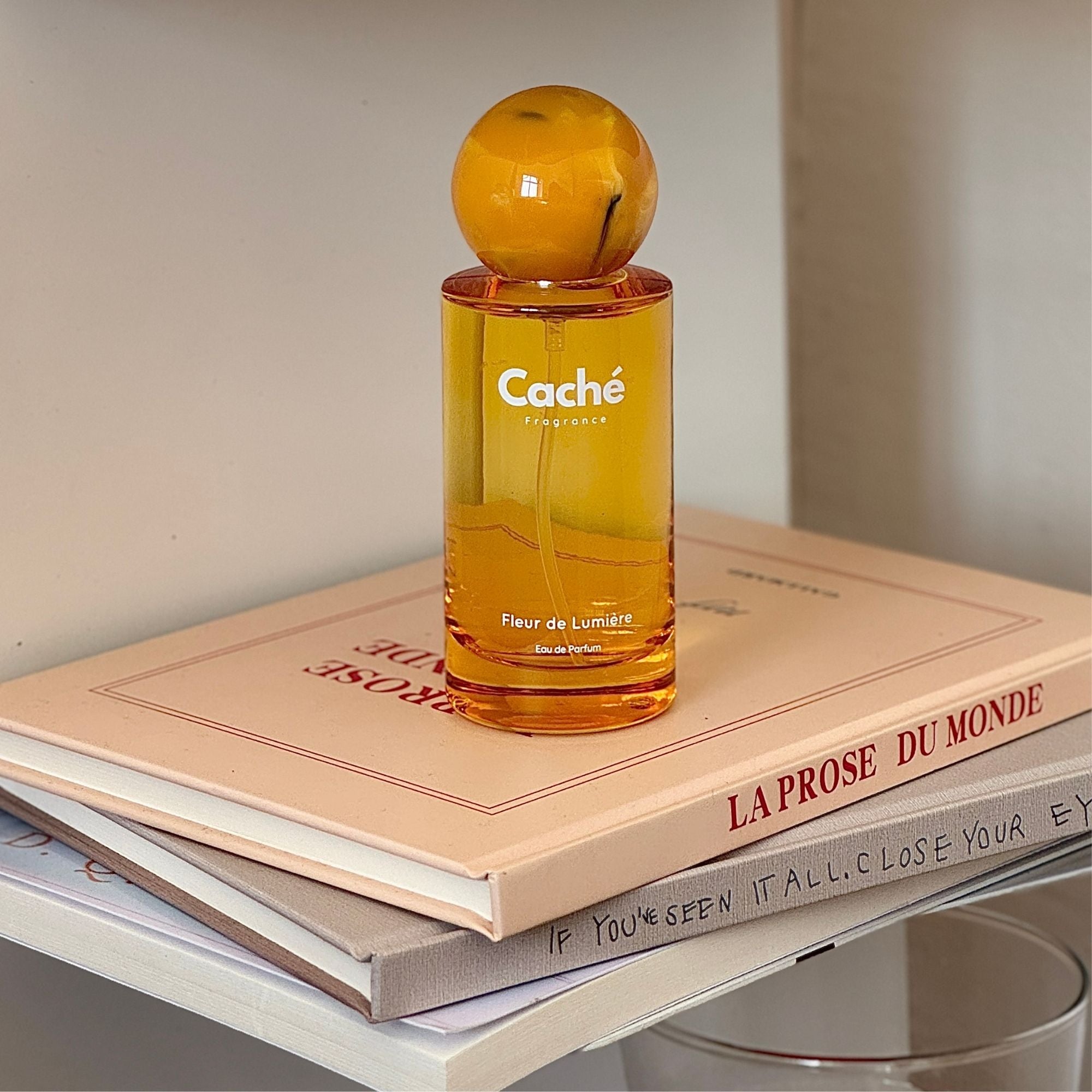 Caché - Fleur de Lumière